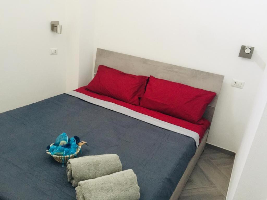 Il Quarzo A) B) Apartment Cabras Bagian luar foto